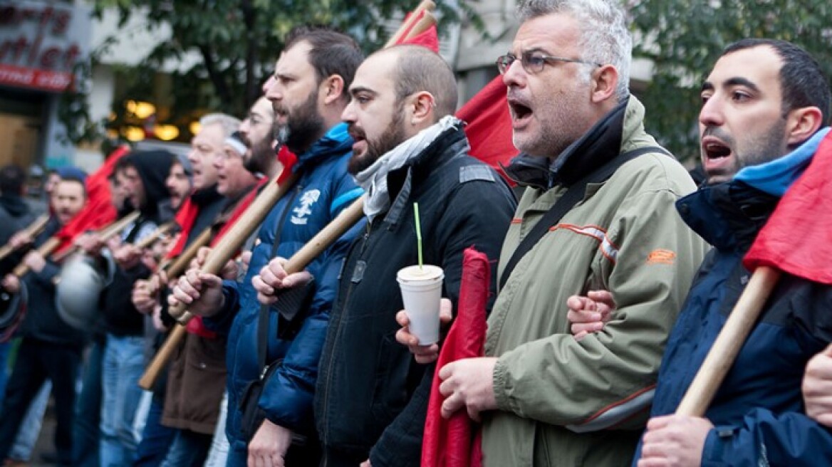 Γενικό προσκλητήριο απεργίας από συνδικάτα και... ΣΥΡΙΖΑ εναντίον της κυβέρνησης